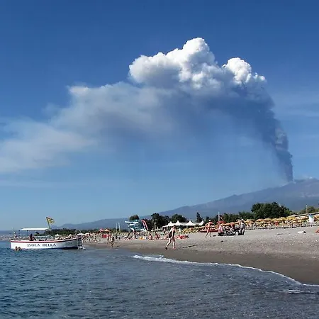 Appartamento Baia Degli Dei Giardini Naxos