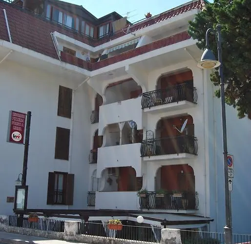 Апартаменты Baia Degli Dei Джардини-Наксос